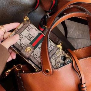 グッチ iphone17/17pro ケース gucci スマホ ショルダー iphone16promax ケース カード 収納 スマホケース ハイブランド iphone15/14/13ケース 肩掛け ブランド グッチ iphone17/17pro ケース gucci スマホ ショルダー iphone16promax ケース カード 収納 スマホケース ハイブランド iphone15/14/13ケース 肩掛け ブランド