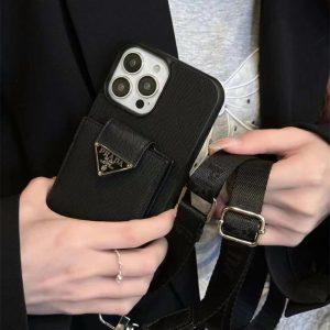 prada iphone17/17pro ケース カードケース 付き プラダ スマホ ショルダー iphone16/15promaxケース ブランド メンズ iphone14/13 ケース 背面 収納 ブランド スマホショルダー 大人 かわいい prada iphone17/17pro ケース カードケース 付き プラダ スマホ ショルダー iphone16/15promaxケース ブランド メンズ iphone14/13 ケース 背面 収納 ブランド スマホショルダー 大人 かわいい