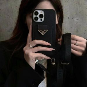 prada iphone17/17pro ケース カードケース 付き プラダ スマホ ショルダー iphone16/15promaxケース ブランド メンズ iphone14/13 ケース 背面 収納 ブランド スマホショルダー 大人 かわいい prada iphone17/17pro ケース カードケース 付き プラダ スマホ ショルダー iphone16/15promaxケース ブランド メンズ iphone14/13 ケース 背面 収納 ブランド スマホショルダー 大人 かわいい