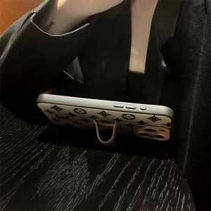 ヴィトン iphone17/17pro ケース かわいい iphoneケース リング付き/スタンド スマホ ケース ハイ ブランド iphone16/15 ケース お 揃い カップル iphone14/13promax ケース 人気 ブランド カメラ保護 ヴィトン iphone17/17pro ケース かわいい iphoneケース リング付き/スタンド スマホ ケース ハイ ブランド iphone16/15 ケース お 揃い カップル iphone14/13promax ケース 人気 ブランド カメラ保護