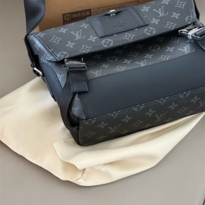 ルイ ヴィトン メンズ ショルダー バッグ 人気 バッグ メンズ ハイ ブランド 斜め 掛け バッグ メンズ ブランド クロス ボディ バッグ 人気 鞄 ルイ ヴィトン メンズ ショルダー バッグ 人気 バッグ メンズ ハイ ブランド 斜め 掛け バッグ メンズ ブランド クロス ボディ バッグ 人気 鞄