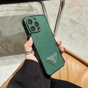 るーさん専用！PRADA 手帳型iPhone用ケース(iPhone7) 2025年最新】PRADA手帳型ケースの人気アイテム - メルカリ