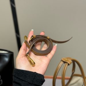 ミュウミュウ トートバッグ コピー miumiu ショルダー バッグ トート バッグ ブランド レディース 2way バッグ ハイ ブランド ミュウミュウ トートバッグ コピー miumiu ショルダー バッグ トート バッグ ブランド レディース 2way バッグ ハイ ブランド