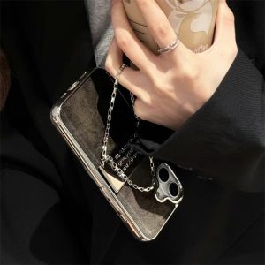 マルジェラ iphone16/16pro ケース 個性 的 margiela スマホケース iphone15/14pro ケース 韓国 アイドルiphone13/12 ケース ブランド おしゃれ 海外 人気