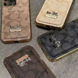 coach スマホケース カード入れ iphone17/17pro ケース コーチ iphone16/16promax ケース カード 収納 ブランド iphone15/14/13 ケース ブランド 人気 iphone ケース かわいい