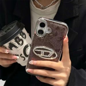 ディーゼル iphone16/16pro ケース キラキラ diseel スマホケース iphone15/15promax ケース 人気 女子 iphone14/13/12 ケース 韓国 可愛い iphone ケース キラキラ ブランド