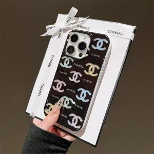 シャネル スマホケース カメラ保護 カバー 付き ヴィトン 携帯 ケース iphone16/16pro ケース キラキラ iphone15/14pro ケース 人気 女子 ブランド iphone13pro max ケース かわいい 軽量