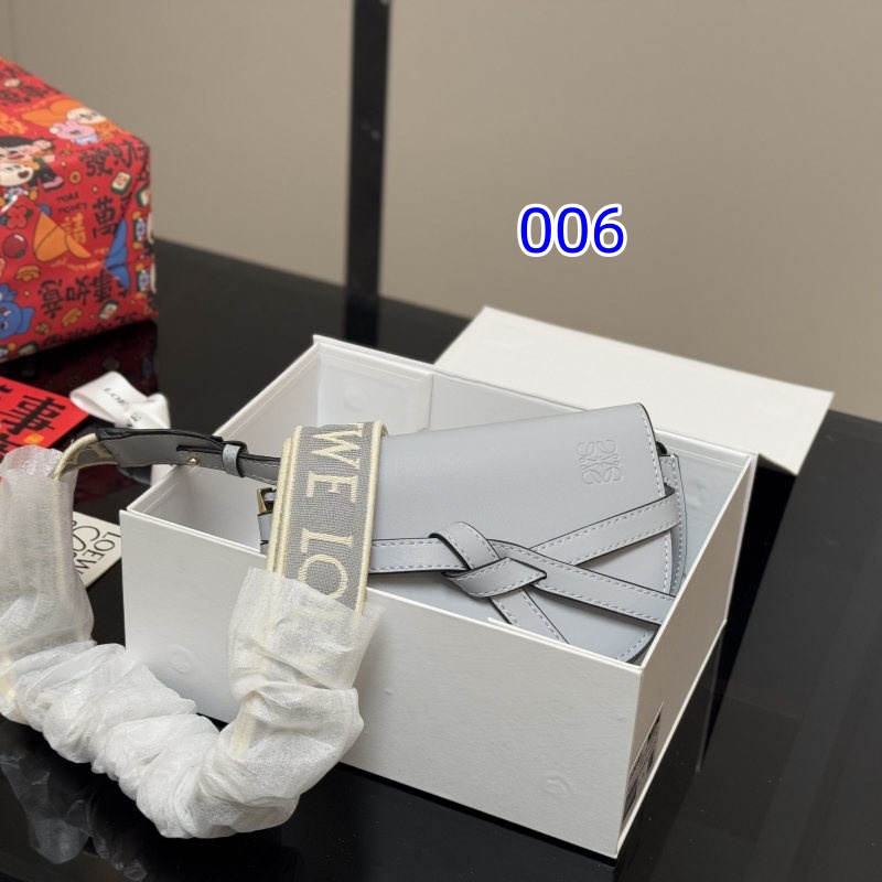 ロエベ ゲート デュアル 30 代/ 40 代 ショルダー バッグ 斜 めがけ ハイ ブランド loewe ショルダー バッグ ミニ ショルダー バッグ 人気 ブランド 流行り廃り の ない ブランド バッグ