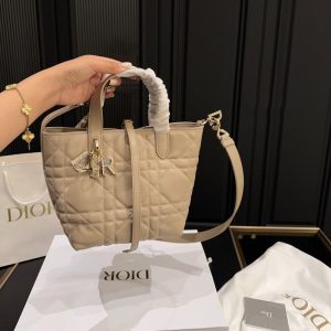ディオール トゥ ジュール バッグ dior ショルダー バッグ トート バッグ ブランド レディース ミニバッグ ブランド お手頃 40 代 ショルダー バッグ 斜 めがけ ハイ ブランド 小さめ バッグ 人気 ディオール トゥ ジュール バッグ dior ショルダー バッグ トート バッグ ブランド レディース ミニバッグ ブランド お手頃 40 代 ショルダー バッグ 斜 めがけ ハイ ブランド 小さめ バッグ 人気