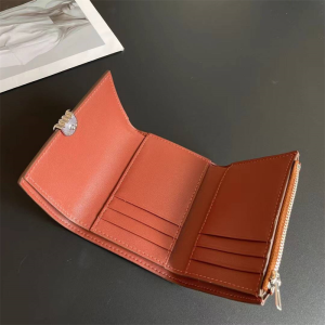 ロエベ 財布 三 つ折り 財布 コンパクト ブランド LOEWE 財布 レディース 人気 ブランド センス の いい 財布 レディース 40 代 使い やすい 財布 ウォレット おすすめ