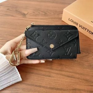 ヴィトン フラグメント ケース ルイヴィトン カードケース 財布代わり 小銭 入れ ハイ ブランド コイン カード ケース ブランド 財布 コンパクト 革 ヴィトン フラグメント ケース ルイヴィトン カードケース 財布代わり 小銭 入れ ハイ ブランド コイン カード ケース ブランド 財布 コンパクト 革