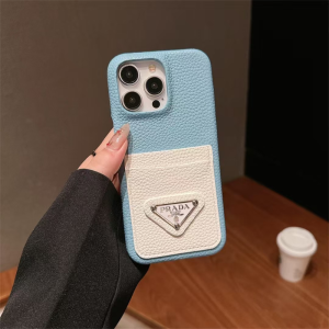 プラダ 携帯 ケース iphone17/17プロ スマホケース iphone16 カード 入れる Prada アイ フォン15pro/14/14promax カバー 高級 感 男女 ブランドコピー