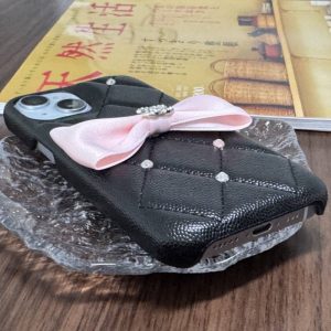 シャネル iphone ケース リボン 付き iphone17/17pro ケース 人気 女子 スマホ ケース デコ iphone16/16pro ケース 可愛い ブランド iphone15/14 ケース ハイ ブランド