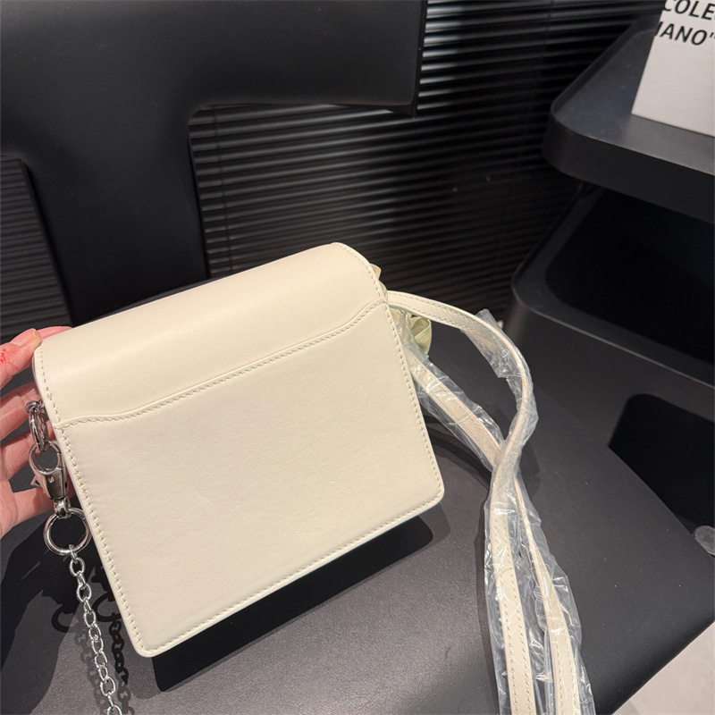 エルメス ミニ HERMES 小さい ショルダー バッグ 本革 シルバー金具 コンパクト バッグ 可愛い 2way ハイ ブランド ポシェット