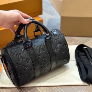 ルイ ヴィトン キーポル コピー メンズ バッグ ブランド ヴィトン ハンドバッグ 2wayショルダー モノグラム ボディ バッグ ハイ ブランド オシャレ 男女兼用