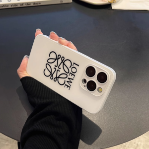 iphone16/16pro ケース ロエベ ハイブランド おしゃれ iphone ケース 強化ガラス スマホケース アイフォン15 おしゃれ iphone14プロ ケース メンズ カメラフィルム付き iphone13/12 ケース