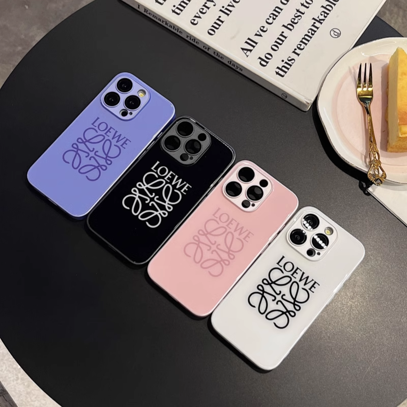 【2025年新作続々】本当に使いやすい夏の「ハイブランドIPhoneケース」まとめ♡ 【2025年新作続々】本当に使いやすい夏の「ハイブランドIPhoneケース」まとめ♡