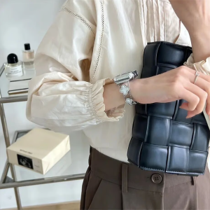 アップル ウォッチ バンド 夏 ブレスレット apple watch S10/ultra バンド ヴァンクリーフ 四つ葉 チェーン Van Cleef apple watch seカバー おすすめ ブランドコピー アップル ウォッチ バンド 夏 ブレスレット apple watch S10/ultra バンド ヴァンクリーフ 四つ葉 チェーン Van Cleef apple watch seカバー おすすめ ブランドコピー