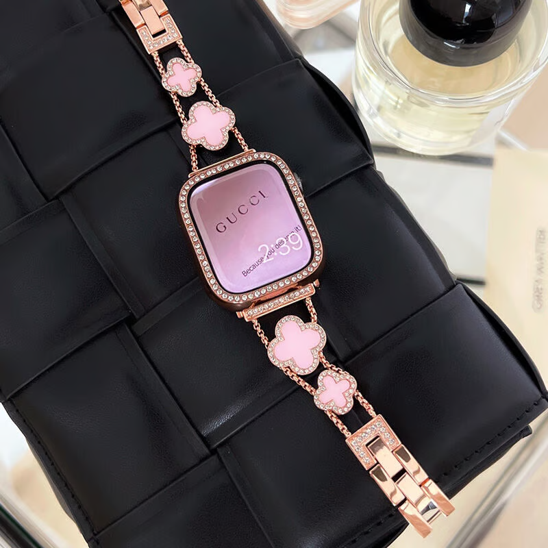 アップル ウォッチ バンド 夏 ブレスレット apple watch S10/ultra バンド ヴァンクリーフ 四つ葉 チェーン Van Cleef apple watch seカバー おすすめ ブランドコピー