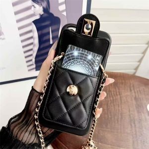 iphone17air/16plus ケース ショルダー ブランド chanel パロディ iphone17/16 ケース iphone15/15plus ケース レザー ブランド マトラッセ iphone14/13 ケース スマホケース 背面収納 iphone ケース 肩掛け ブランド