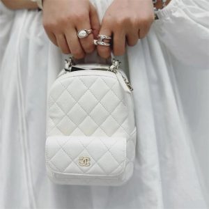 シャネル 24c バック パック ミニ バックパック ハイブランド ヴィンテージ バッグ シャネル リュック レディース 人気 40 代 大人可愛い リュック マトラッセ キルティング