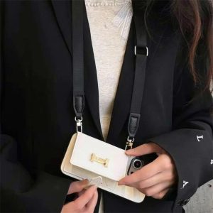 エルメス 風 iphone16E/17 ケース スマホ ケース カード 収納 iphone17pro/16pro ケース ショルダー ハイブランド iphone15/15plus ケース レザー ブランド iphone16 プロ マックス ケース ブランド