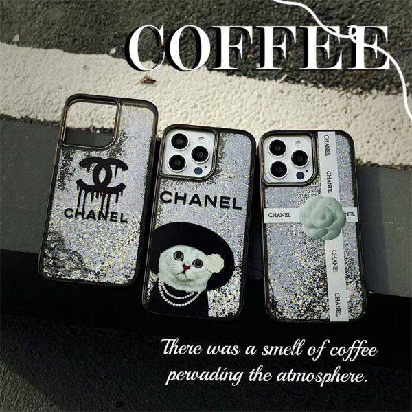 chanel スマホケース コピー シャネル iphoneケース 17pro iphone16/16pro ケース ラメ グリッター iphone15/14ケース 人気 女子 iphoneケース キラキラ 透明