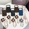 ルイ ヴィトン ヴィヴィエンヌ iphone17/17pro ケース vuitton iphoneケース ストラップ 付き iphone16/16pro ケース 人気 ブランド 女子 iphone15/14 ケース チャーム 付き
