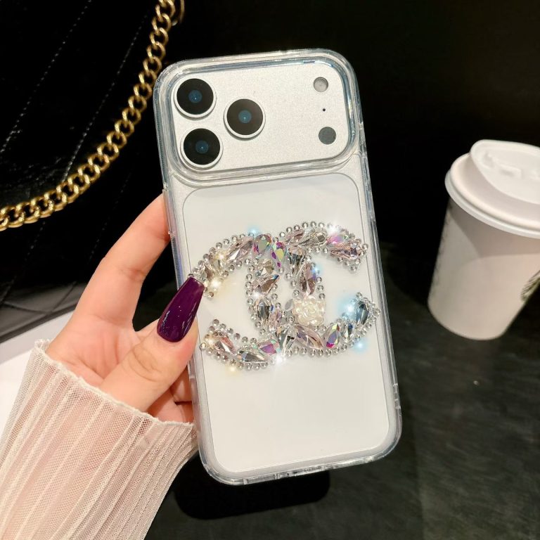 かわいいって褒められる〈ハイブランドiPhoneケース〉おすすめ4選! かわいいって褒められる〈ハイブランドiPhoneケース〉おすすめ4選!