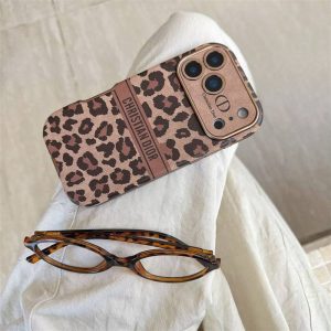 アイフォン17/17pro ケース ハイブランド ディオール スマホケース iphone16/16pro ケース シャネル ヴィトン iphone15/14 ケース ストラップ 付き iphone ケース ヒョウ 柄 ブランド