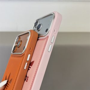 Adidas iphone ケース 17/17pro アディダス スマホケース iPhoneケース お揃い カップル iphoneケース 人気ブランド オレンジ iPhone16/16pro ケース オレンジ おしゃれ