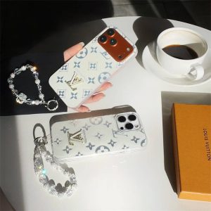 ヴィトン iphone ケース ストラップ付き iphoneケース ブランド ルイ ヴィトン スマホケース 17/17pro ホワイト iphone16/16pro/15ケース 人気女子 ヴィトン iphone ケース ストラップ付き iphoneケース ブランド ルイ ヴィトン スマホケース 17/17pro ホワイト iphone16/16pro/15ケース 人気女子
