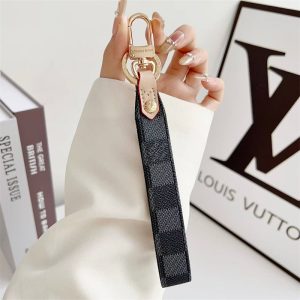 ルイヴィトン キーホルダー 人気 ヴィトン キーリング メンズ バッグチャーム 大人 ブランド クリスマスプレゼント 大人 ルイヴィトン キーホルダー 人気 ヴィトン キーリング メンズ バッグチャーム 大人 ブランド クリスマスプレゼント 大人