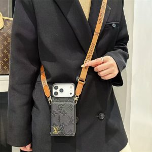 ヴィトン スマホケース ショルダー iphoneケース ミラー 付き iphone17/17proケース ハイブランド 女子/メンズ iphone16/16pro ケース カード 入れ 付き iphone15/14promaxケース 首掛け ブランド