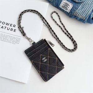 シャネル フラグメント ケース chanel カード ケース チェーン 付き IDカードホルダー ハイブランド レディース パス ケース ブランド 首 掛け 社員 証 ケース かわいい