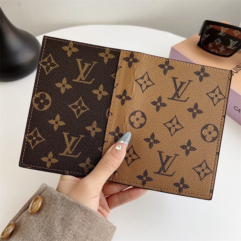 パスポート ケース ハイ ブランド ルイ ヴィトン パスポート ケース チケット も 入る パスポート ケース ブランド メンズ/レディース パスポート ケース おすすめ