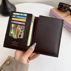 パスポート ケース ハイ ブランド ルイ ヴィトン パスポート ケース チケット も 入る パスポート ケース ブランド メンズ/レディース パスポート ケース おすすめ