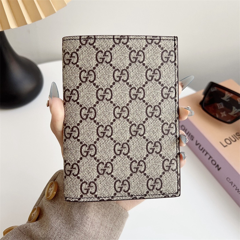 パスポート ケース ハイ ブランド ルイ ヴィトン パスポート ケース チケット も 入る パスポート ケース ブランド メンズ/レディース パスポート ケース おすすめ