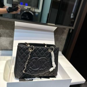 Alternative view of シャネル トート バッグ gst chanel バッグ トート バッグ レディース ブランド 女性 バッグ 人気 40代 ハイブランド 流行り廃り のないブランドバッグ