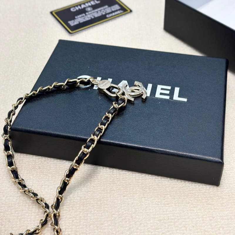 シャネル ミニ チェーン バッグ ミニ ショルダー バッグ 人気 ブランド chanel 財布 キャビア スキン 斜 めがけ バッグ 小さめ ブランド 財布 機能 付き ショルダー バッグ ブランド